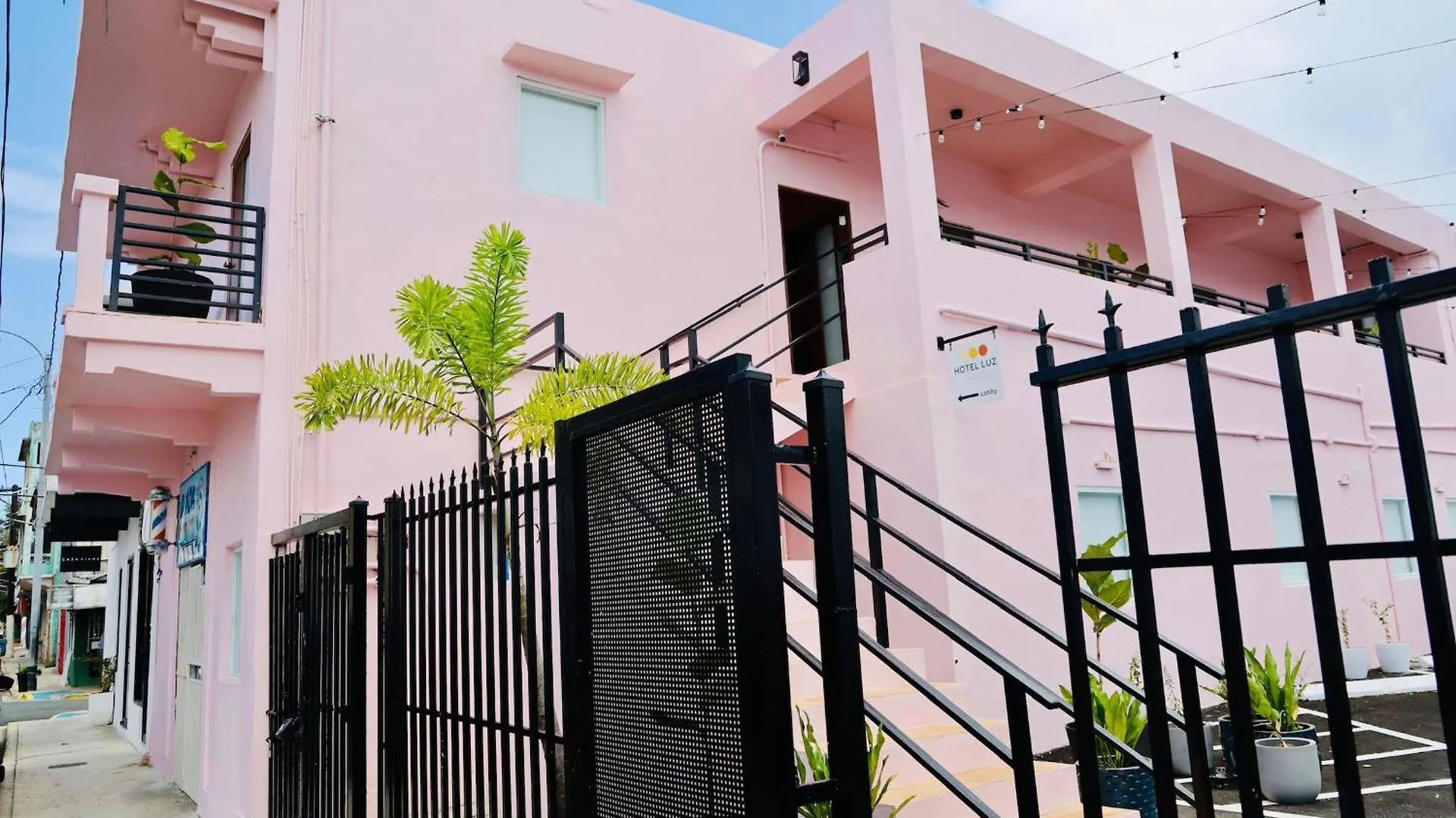 Room 15 Skyline Sips & Santurce Charm San Juan